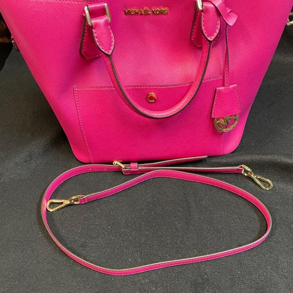 EUC Michael Kors medium saffiano leather tote bag deep fuschia - Picture 3 of 16